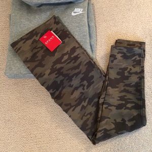 Spanx Camo leggings